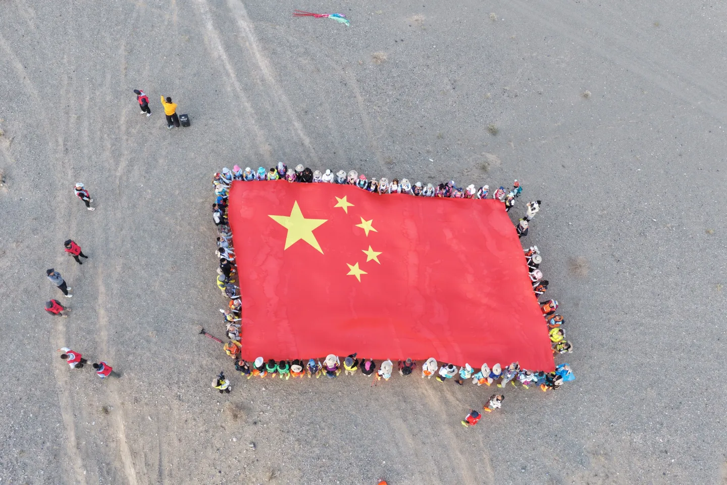 第三屆戈壁慈善行活動相片 - 航拍空鏡 - 2026-06-24